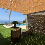 Villa Aktuerk *